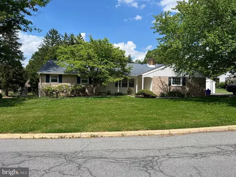 Exterior - 16 Wendy Rd, Reading, PA 19601 photo 3 of 7
