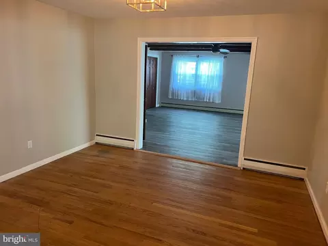 Living - 16 Wendy Rd, Reading, PA 19601 photo 7 of 17