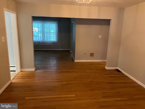 Living - 16 Wendy Rd, Reading, PA 19601 photo 9 of 17