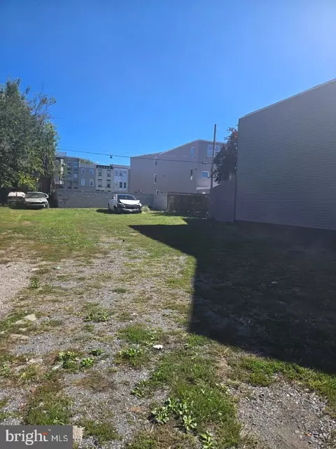 135 Lemon St, Reading, PA 19602