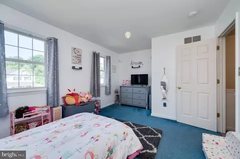 Bedroom - 391 Sioux Ct, Reading, PA 19608 photo 10 of 10