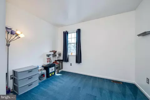 Bedroom - 391 Sioux Ct, Reading, PA 19608 photo 5 of 10