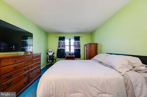 Bedroom - 391 Sioux Ct, Reading, PA 19608 photo 2 of 10