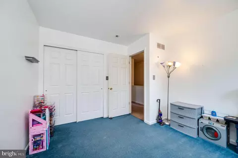 Bedroom - 391 Sioux Ct, Reading, PA 19608 photo 7 of 10
