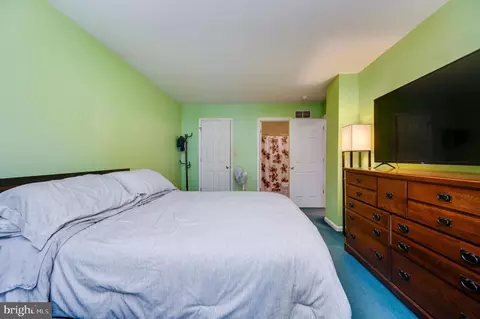 Bedroom - 391 Sioux Ct, Reading, PA 19608 photo 4 of 10