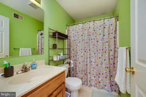 Bath - 391 Sioux Ct, Reading, PA 19608 photo 2 of 2