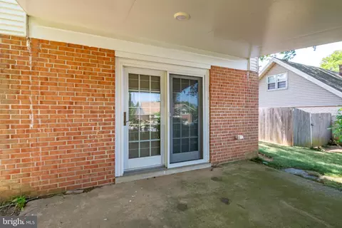 Exterior - 2401 Bell Dr, Reading, PA 19609 photo 3 of 3