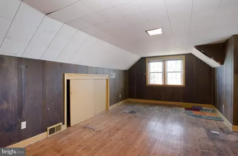 Bedroom - 2401 Bell Dr, Reading, PA 19609 photo 4 of 5