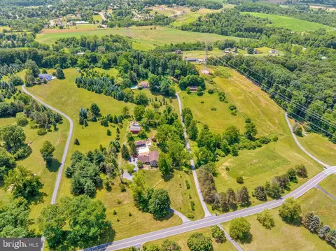 View/Area - 407 Miller Rd, Reading, PA 19608 photo 2 of 3