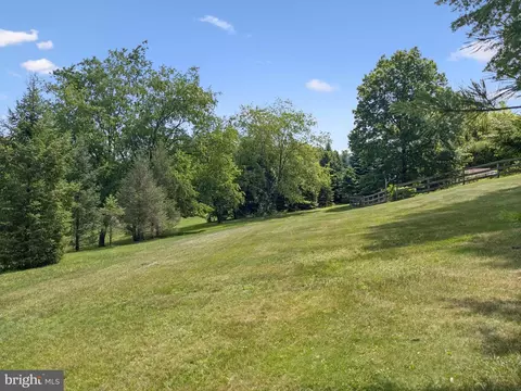 Exterior - 407 Miller Rd, Reading, PA 19608 photo 14 of 14