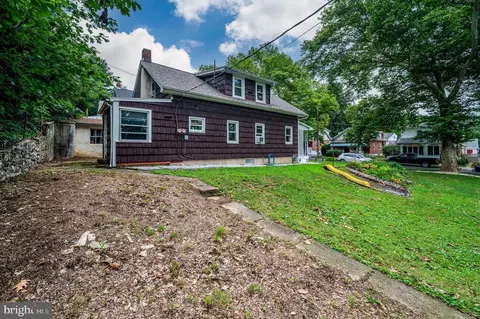 Exterior - 404 Seiberts Ct, Reading, PA 19609 photo 3 of 3