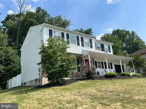 Exterior - 21 Matthew Dr, Reading, PA 19608 photo 2 of 8