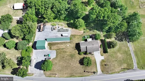 680 New Schaefferstown Rd, Bernville, PA 19506