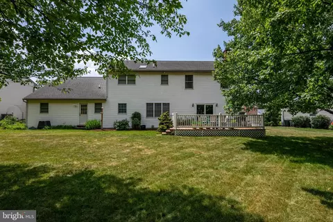 Exterior - 111 States Ave, Sinking Spring, PA 19608 photo 8 of 9