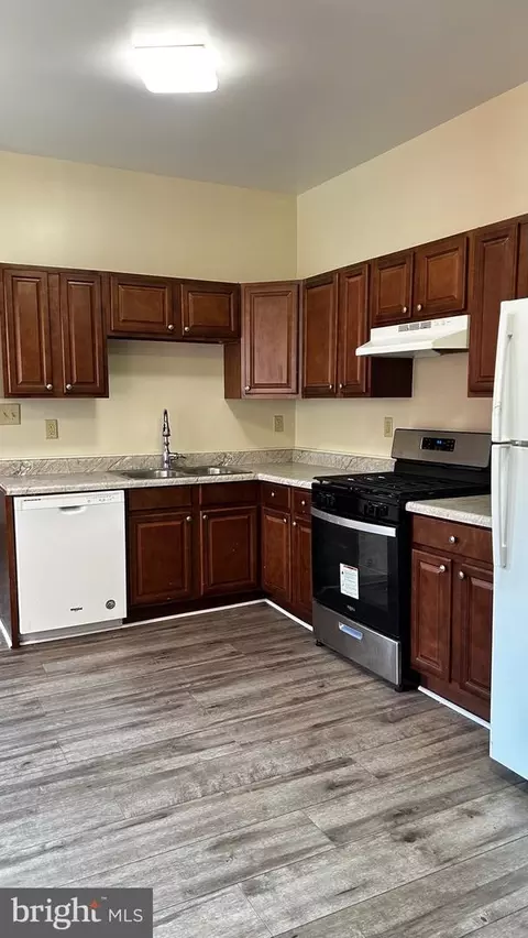 Kitchen - 310 N 4th St, Reading, PA 19601 photo 2 of 2
