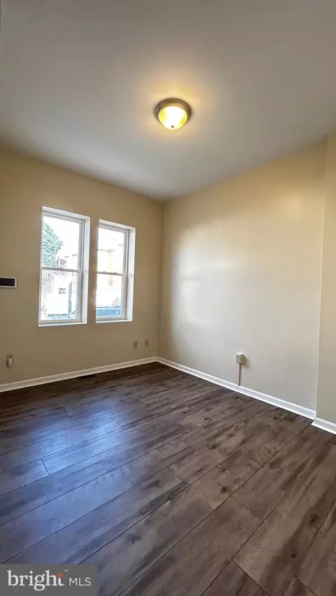 Living - 310 N 4th St, Reading, PA 19601 photo 2 of 4