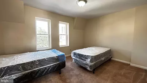 Bedroom - 310 N 4th St, Reading, PA 19601 photo 2 of 2