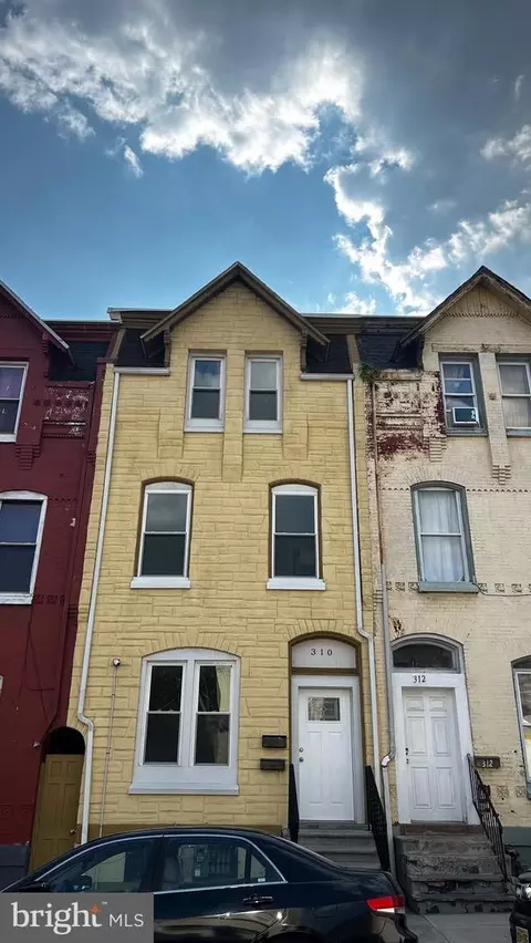 Exterior - 310 N 4th St, Reading, PA 19601 photo 1 of 5