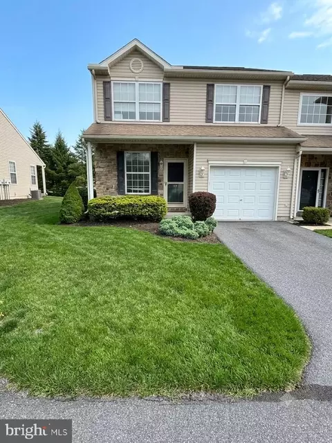 17 Helene Ct, Hamburg, PA 19526