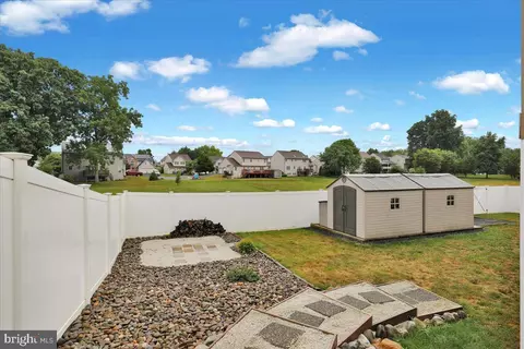 Exterior - 640 Ebersole Rd, Reading, PA 19605 photo 4 of 4