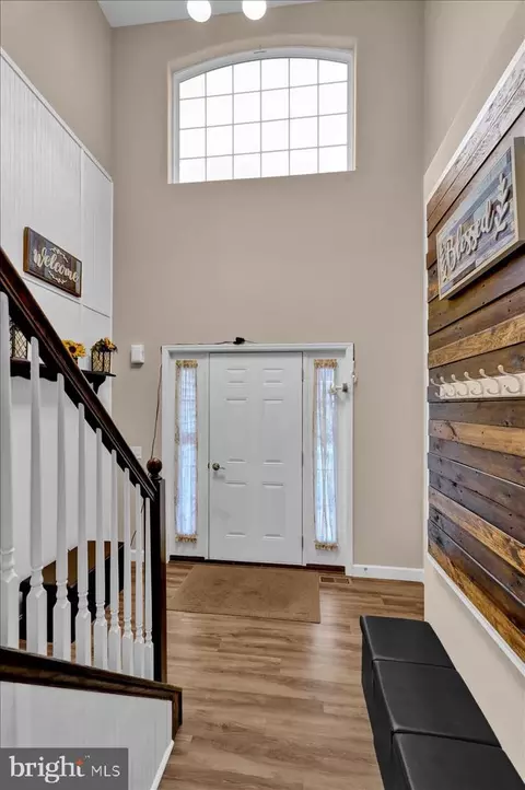 Entry Way - 640 Ebersole Rd, Reading, PA 19605 photo 1 of 5