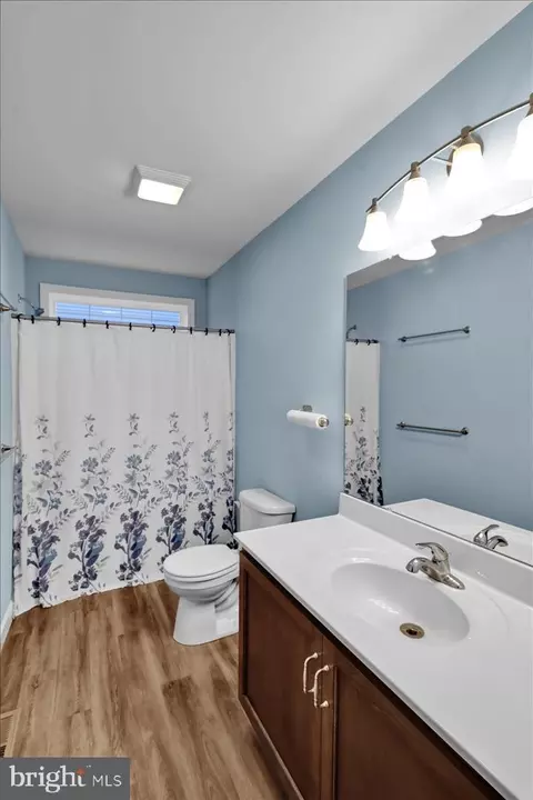 Bath - 640 Ebersole Rd, Reading, PA 19605 photo 5 of 5
