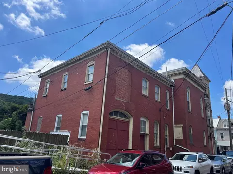Exterior - 433 S 15th St, Reading, PA 19602 photo 2 of 2