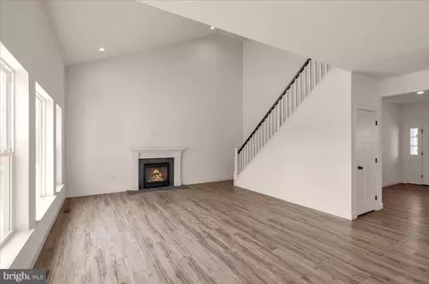 Living - 331 Chatsworth Ct, Reading, PA 19608 photo 1 of 4