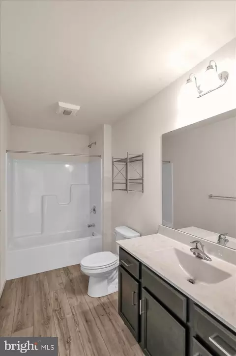 Bath - 331 Chatsworth Ct, Reading, PA 19608 photo 1 of 1
