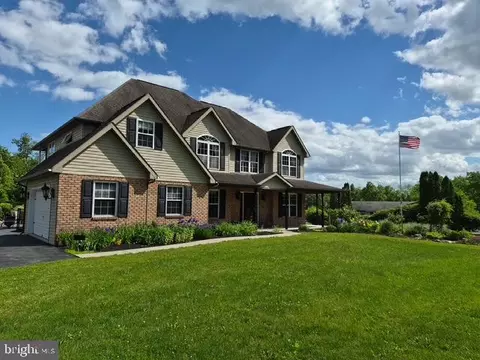 137 Lakeview Rd, Bernville, PA 19506