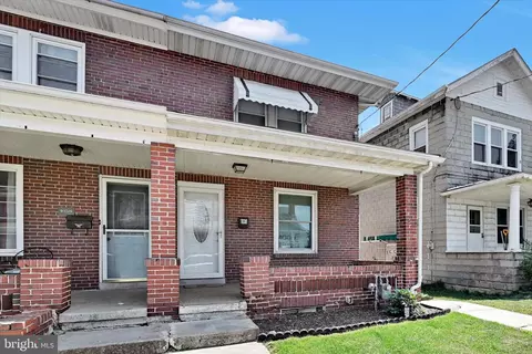 Exterior - 1038 Fern Ave, Reading, PA 19607 photo 6 of 12