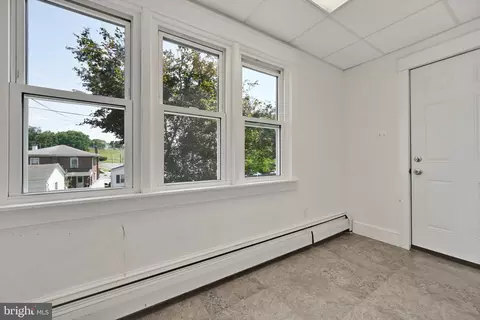 Entry Way - 1038 Fern Ave, Reading, PA 19607 photo 2 of 2