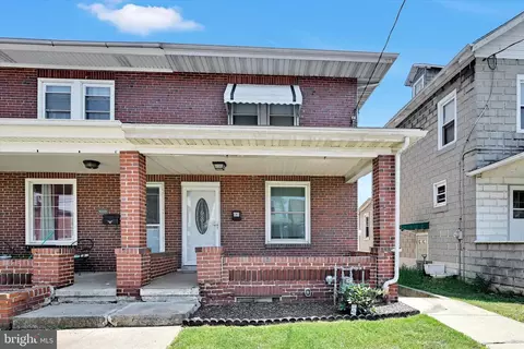 Exterior - 1038 Fern Ave, Reading, PA 19607 photo 4 of 12
