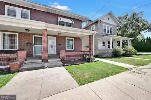 Exterior - 1038 Fern Ave, Reading, PA 19607 photo 5 of 12