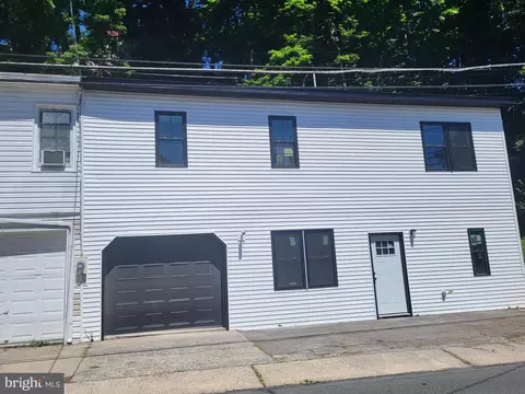 79 E Wyomissing Ave, Mohnton, PA 19540