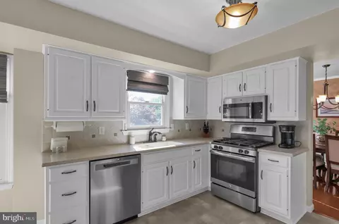 Kitchen - 19 Sage Dr, Reading, PA 19608 photo 2 of 4