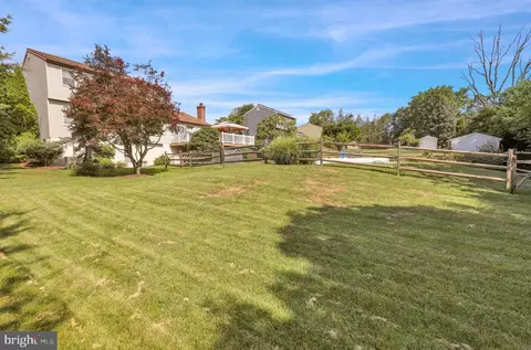 Exterior - 19 Sage Dr, Reading, PA 19608 photo 7 of 9