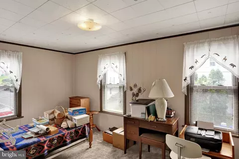 Bedroom - 476 S Wyomissing Ave, Reading, PA 19607 photo 2 of 3