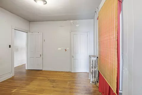 Bedroom - 117 W Douglass St, Reading, PA 19601 photo 2 of 7