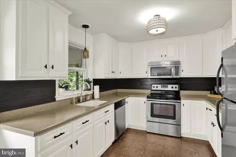 Kitchen - 2314 Reading Blvd, Reading, PA 19609 photo 2 of 3