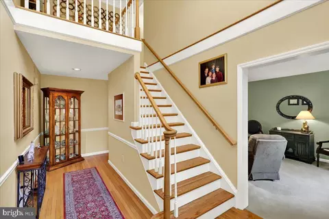 Entry Way - 200 Sturbridge Dr, Wyomissing, PA 19610 photo 2 of 5