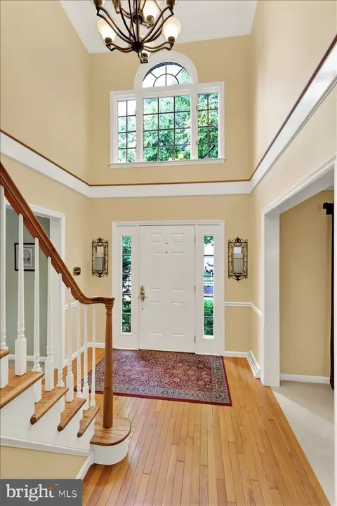 Entry Way - 200 Sturbridge Dr, Wyomissing, PA 19610 photo 3 of 5