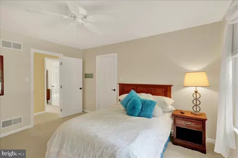 Bedroom - 200 Sturbridge Dr, Wyomissing, PA 19610 photo 8 of 8