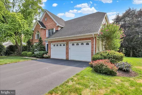 Exterior - 200 Sturbridge Dr, Wyomissing, PA 19610 photo 8 of 10