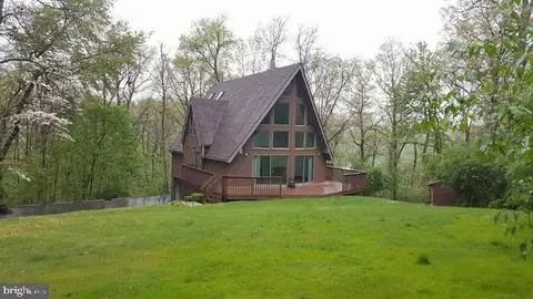 31 Todd Dr, Leesport, PA 19533