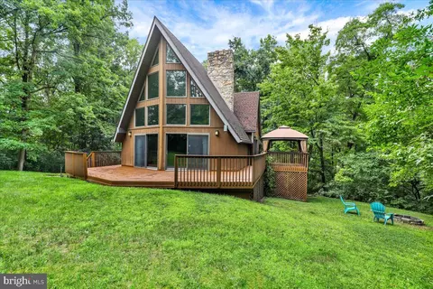 31 Todd Dr, Leesport, PA 19533