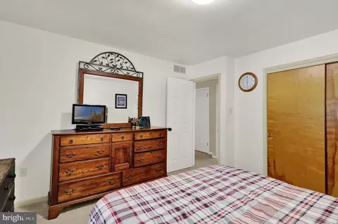 Bedroom - 237 New Castle Dr, Reading, PA 19607 photo 4 of 5