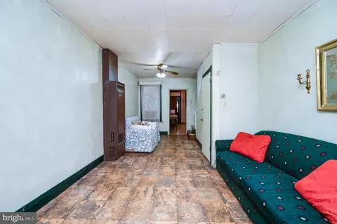 Entry Way - 641 Clinton St, Reading, PA 19601 photo 1 of 10