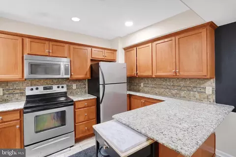 Kitchen - 534 Walnut St, Reading, PA 19601 photo 3 of 4