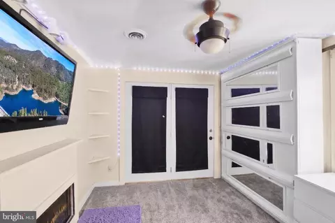 Bedroom - 534 Walnut St, Reading, PA 19601 photo 2 of 4